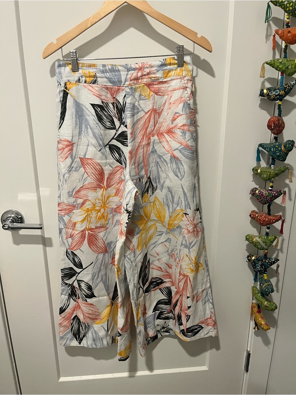 C&C California floral wide leg linen pants, Sz SMALL, NWT